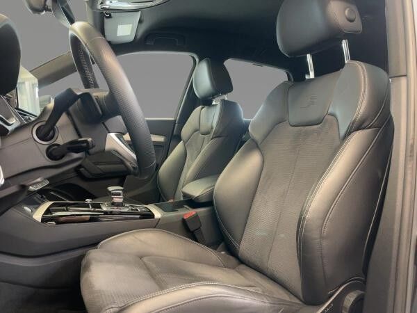 Audi Q5 S line 40 TDI quattro LED virtual AHK Navi LED