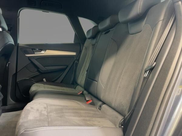 Audi Q5 S line 40 TDI quattro LED virtual AHK Navi LED