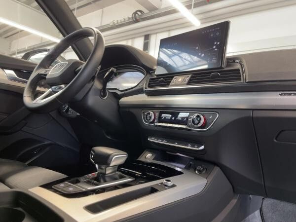 Audi Q5 S line 40 TDI quattro LED virtual AHK Navi LED