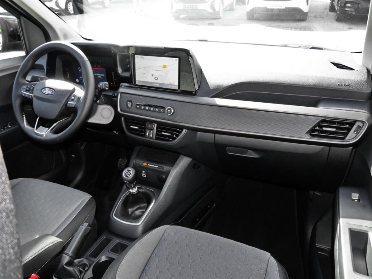 Ford Tourneo Courier Titanium 1.0 EB Klimaauto+Kamera
