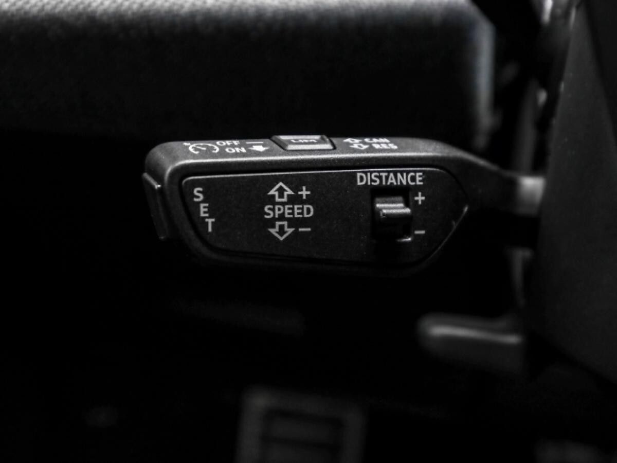 Audi A5 Avant TDI quattro S line AHK ParkAssist Navi