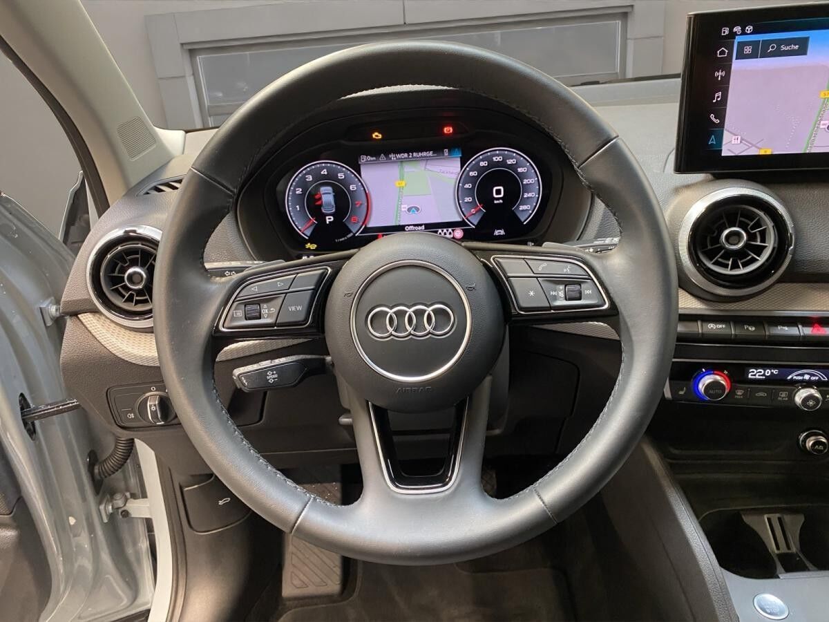 Audi Q2 35 1.5 TFSI S-Line S-line AHK AUT Kam. LED LM
