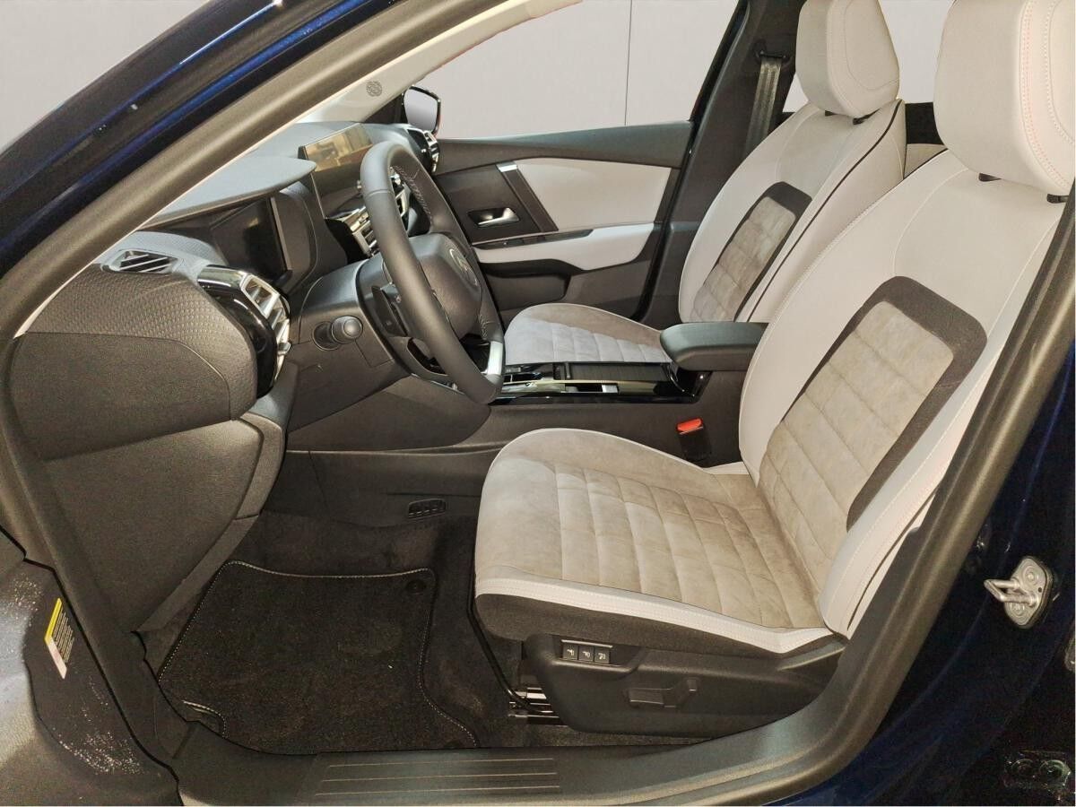 Citroën C4 1.2 145 Max ACC+LED+Navi+SHZ+2xKlima+Kam.+PDC