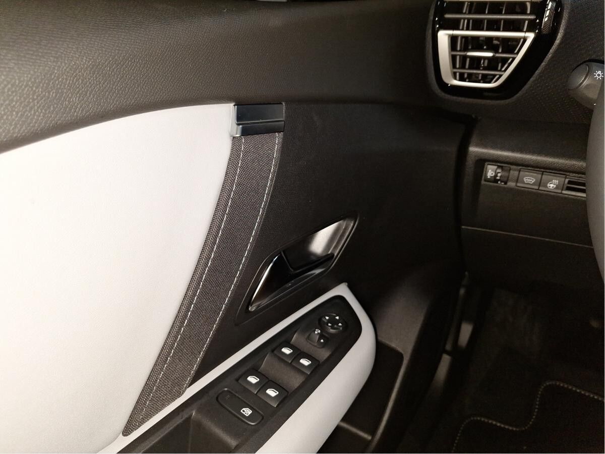 Citroën C4 1.2 145 Max ACC+LED+Navi+SHZ+2xKlima+Kam.+PDC