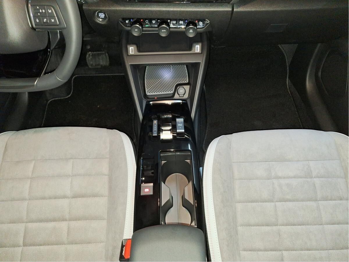 Citroën C4 1.2 145 Max ACC+LED+Navi+SHZ+2xKlima+Kam.+PDC