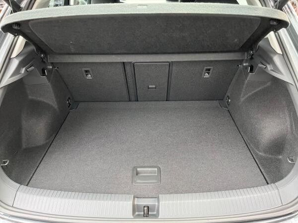 Volkswagen T-Roc Style 1.5 TSI DSG / Navi, Matrix, ParkAssi