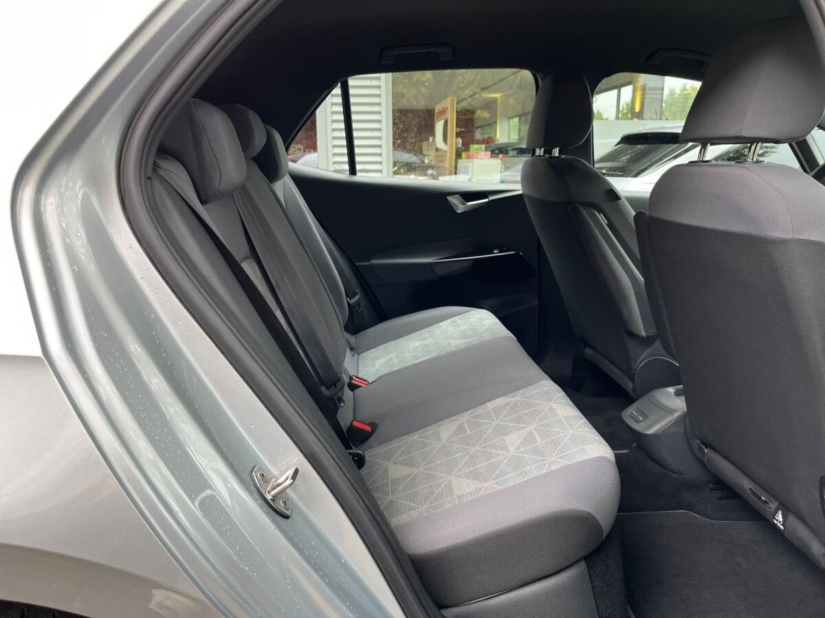 Volkswagen ID.3 Pro Life / Navi, App, Standklima, LED, ACC