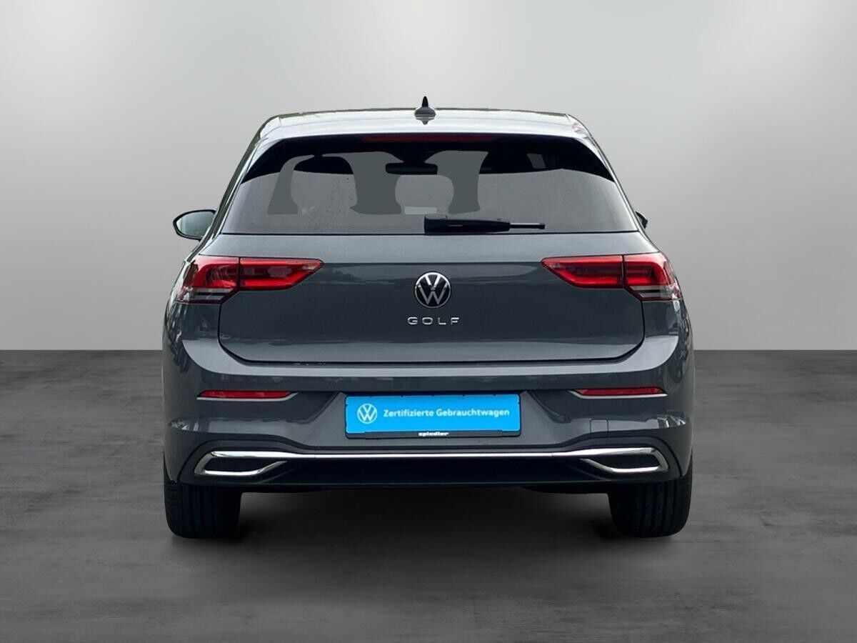 Volkswagen Golf VIII Style 2.0TSI DSG/ Navi, App, LED+, ACC