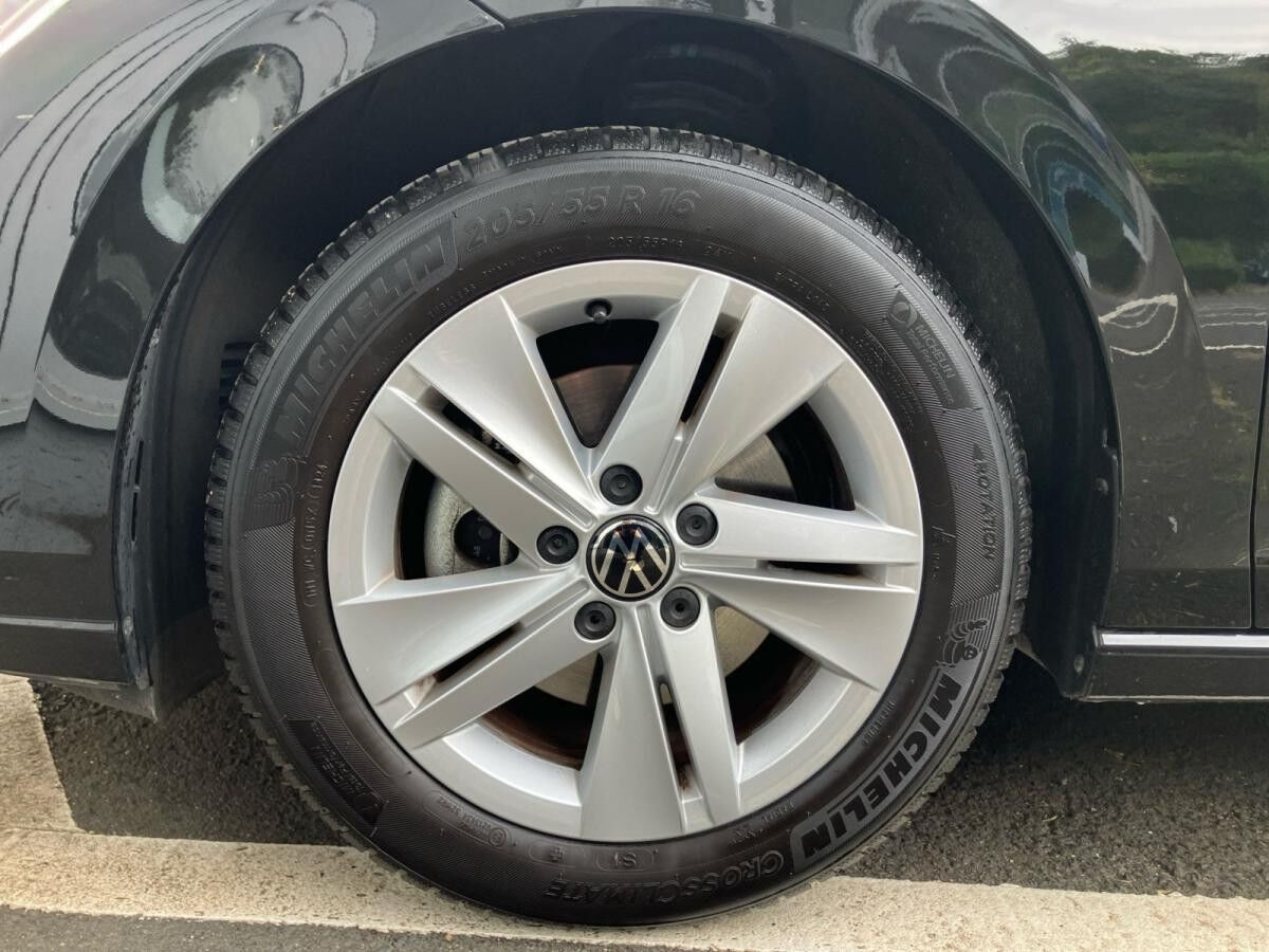 Volkswagen Golf VIII Life 1.5 TSI / App-Connect, LED, ACC