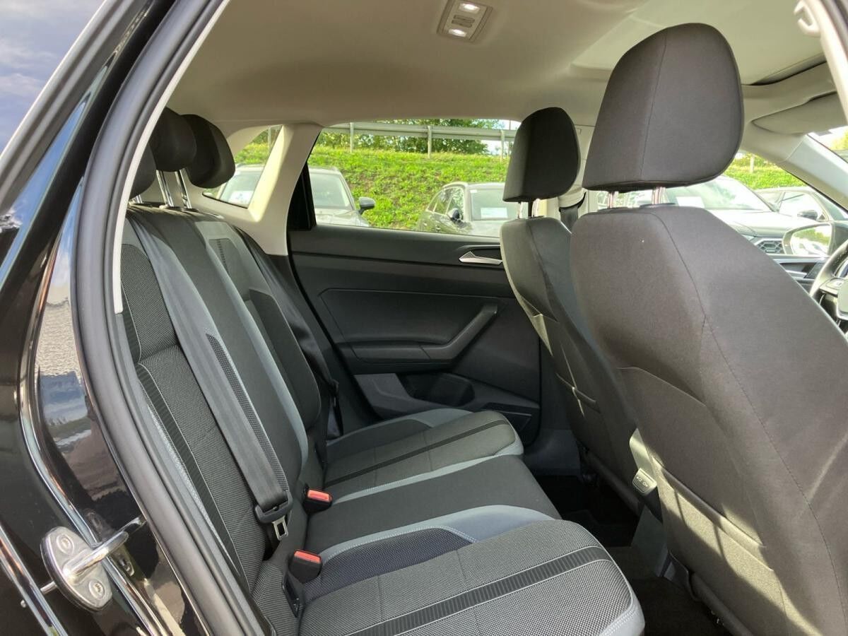 Volkswagen Polo Highline 1.0TSI DSG / R-LineExt, Pano, Navi