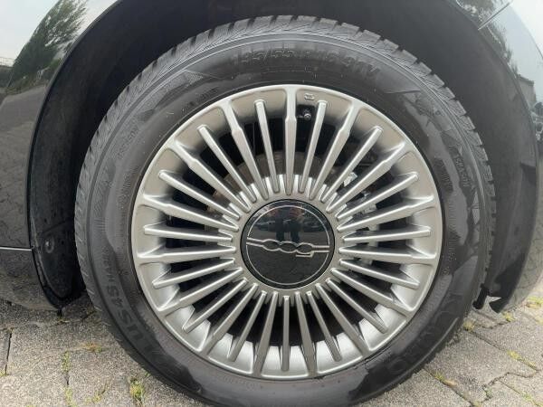 Fiat 500e ICON 16"ALU/NAVI/SCHNELLADER ⚡️ ELEKTRO 🤩 SONDERAKTION 🛒 SOFORT VERFÜGBAR ❗️❗️❗️