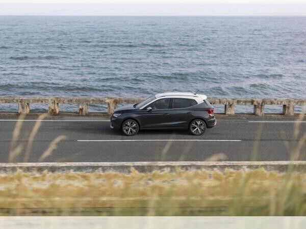 Seat Arona Road Edition 1.0 TSI 85KW (116 PS) 6-Gang**LOYALISIERUNG**
