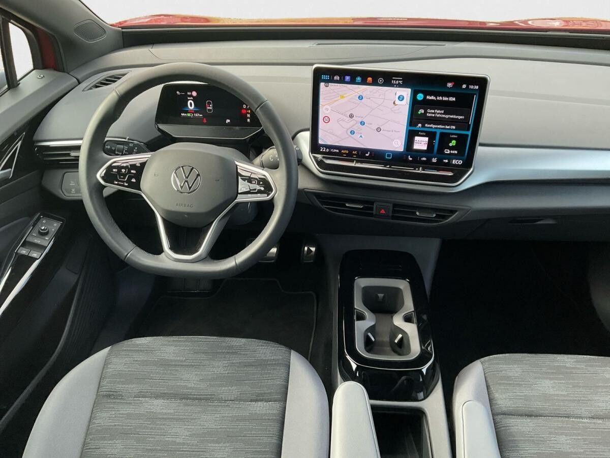 Volkswagen ID.4 Pure Allwetterreifen Wärmepumpe Navi