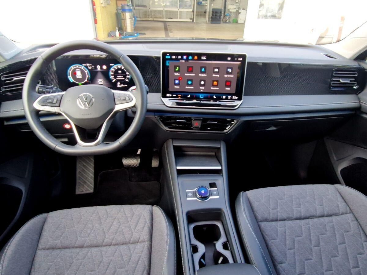 Volkswagen Tiguan 1.5 eTSI Life *NAVI*AHK*Kamera uvm.