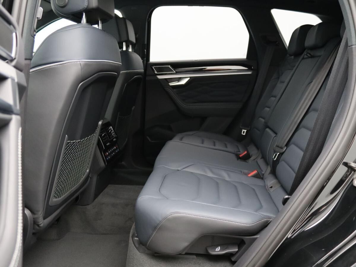 Volkswagen Touareg R-Line 3.0 V6TDI 4M/BlackStyle, IQ.Drive