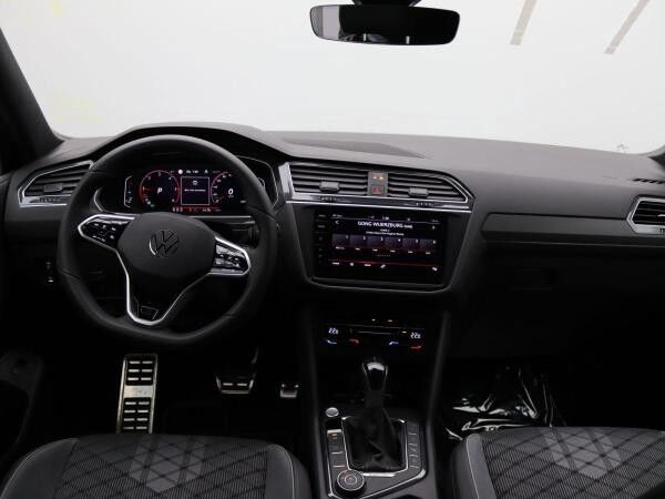 Volkswagen Tiguan Allspace R-Line 2.0TDI 4M DSG / Pano, AHK