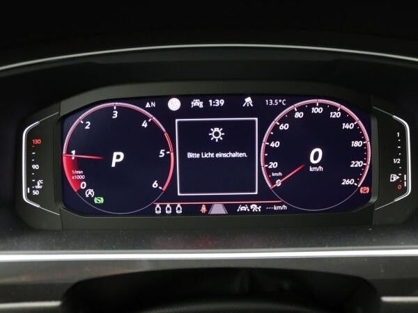 Volkswagen Tiguan Allspace R-Line 2.0TDI 4M DSG / Pano, AHK