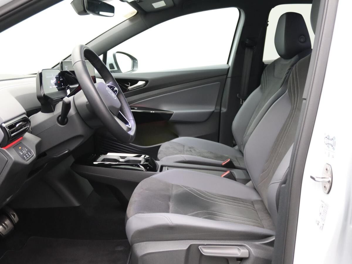 Volkswagen ID.5 Pro Performance / Navi, Matrix, 360°, AHK