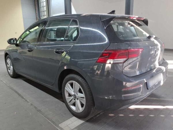 Volkswagen Golf Life 2.0 TDI DSG / Navi, App, LED, ACC, SHZ