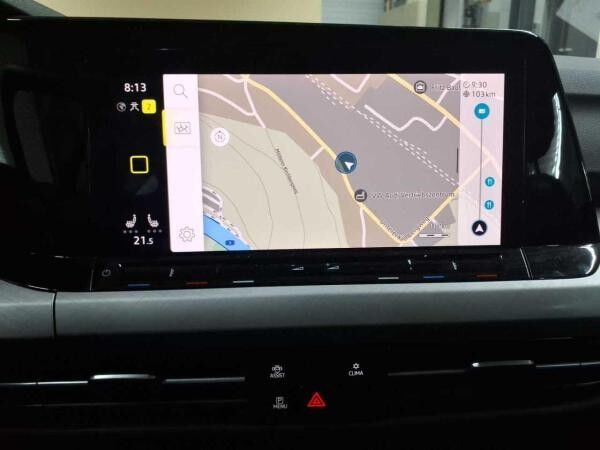 Volkswagen Golf Life 2.0 TDI DSG / Navi, App, LED, ACC, SHZ
