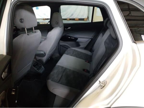 Volkswagen ID.4 Pure / Pano, Navi, App, Matrix, Standklima