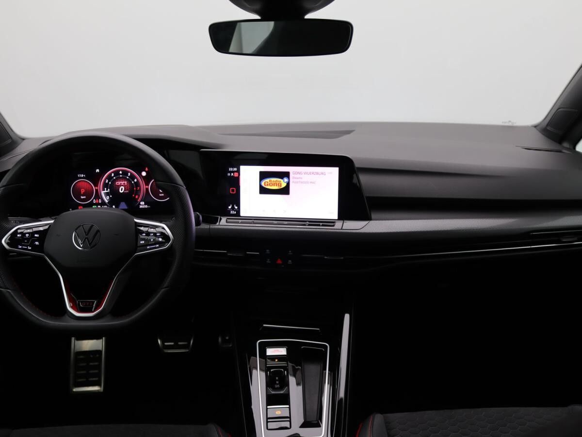 Volkswagen Golf GTI Clubsport VIII 2.0 TSI DSG / Navi, LED+