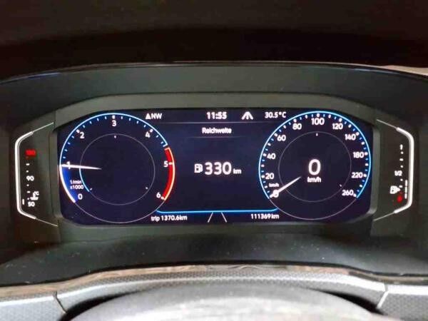 Volkswagen Touran Active 2.0 TDI / 7-Sitze, Pano, AHK, LED