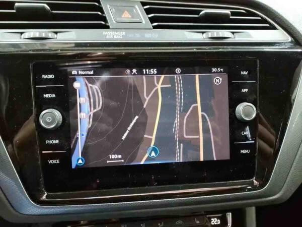 Volkswagen Touran Active 2.0 TDI / 7-Sitze, Pano, AHK, LED