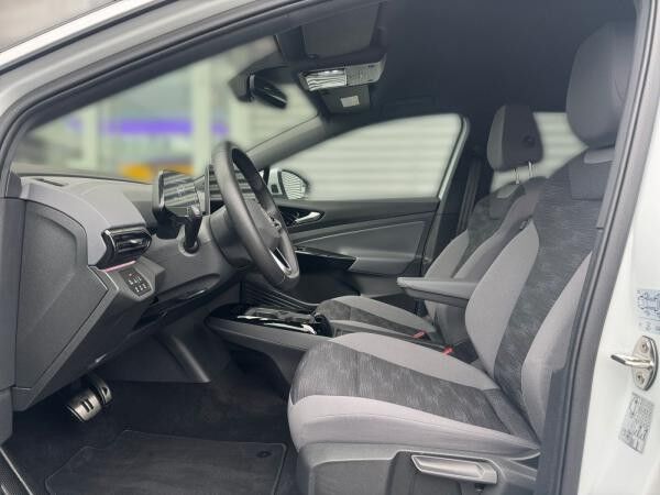 Volkswagen ID.4 Pure MATRIX AHK 360° NAV SHZ WÄRMEPUMPE