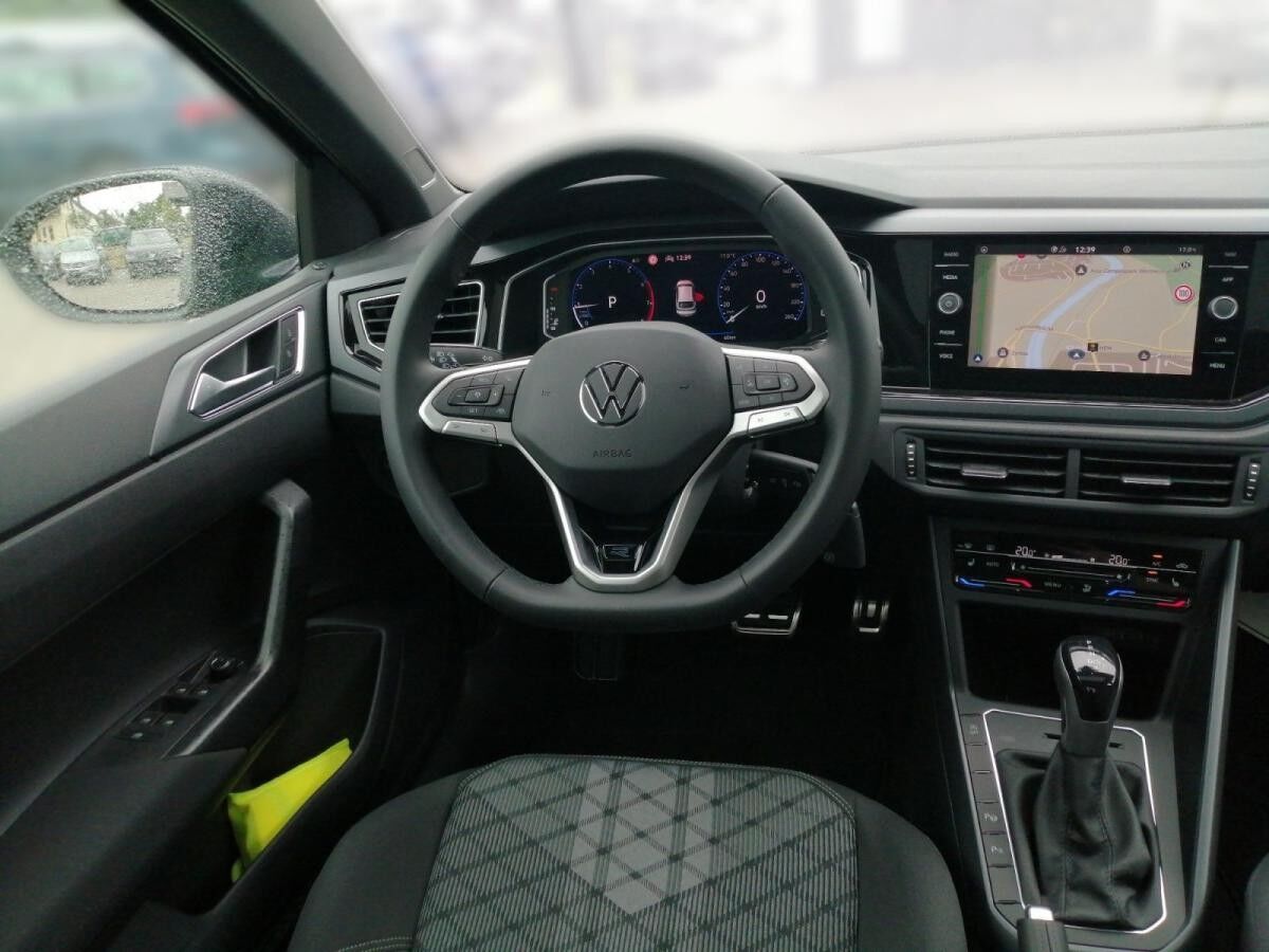 Volkswagen Taigo R-Line 1.5 TSI DSG/ Pano, Matrix, ACC, AHK