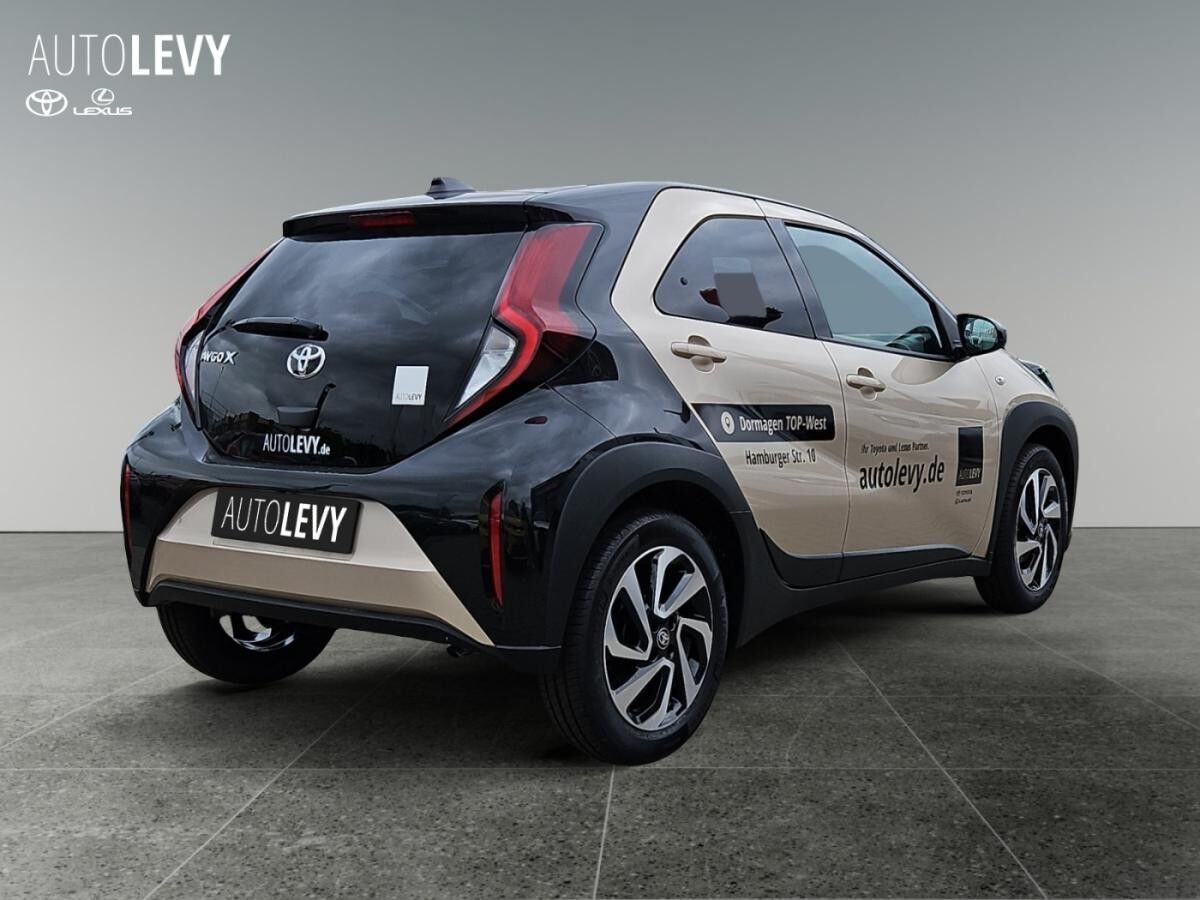 Toyota Aygo X Teamplayer +SHZ+CarPlay+Navi+1,99% !!