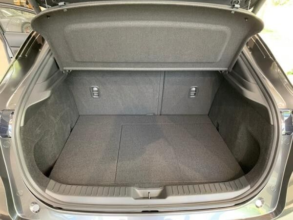 Mazda CX-30 2.0L E-SKYACTIV X 6AT FWD NAGISA 2.0L E-SKYACTIV X 6AT FWD NAGI