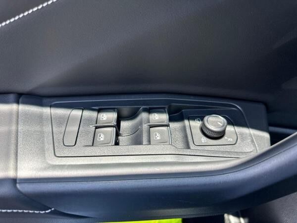Volkswagen T-Roc Cabriolet ENERGY 1.5 l TSI OPF 7-Gang-Doppelkupplungsgetriebe DSG