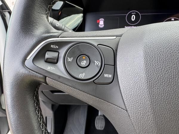 Opel Grandland 1.2T Navi,Lenkradheizung,Sitzheizung