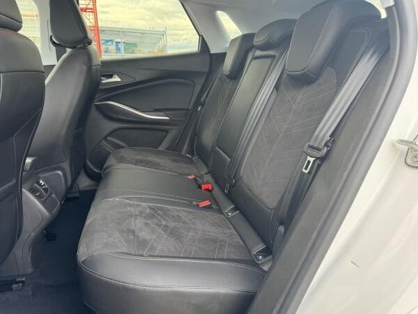 Opel Grandland 1.2T Navi,Lenkradheizung,Sitzheizung