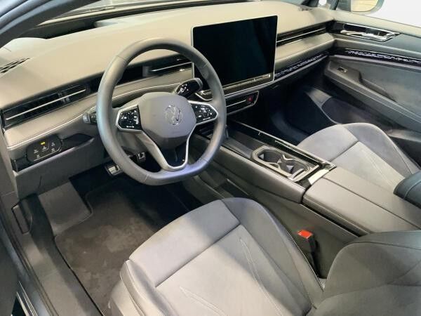 Volkswagen ID.7 Tourer Pro 360 ACC AHK AUT Akustikglas HUD