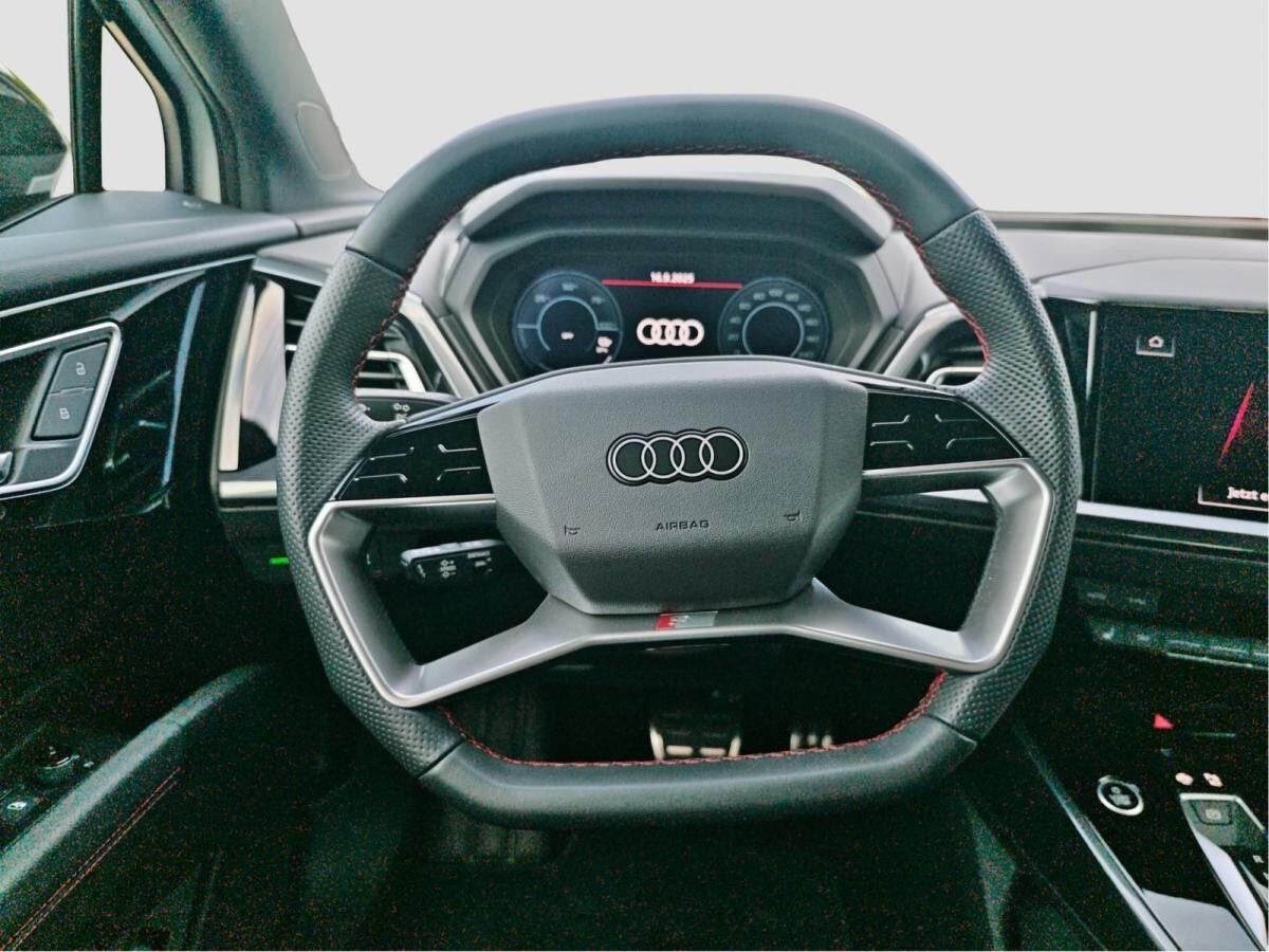 Audi Q4 e-tron 45 5JGar edition S line Assist+ WPumpe