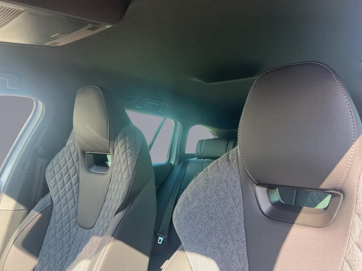 Skoda Octavia Combi Sportline 2.0 TDI DSG NAVI LED AHK