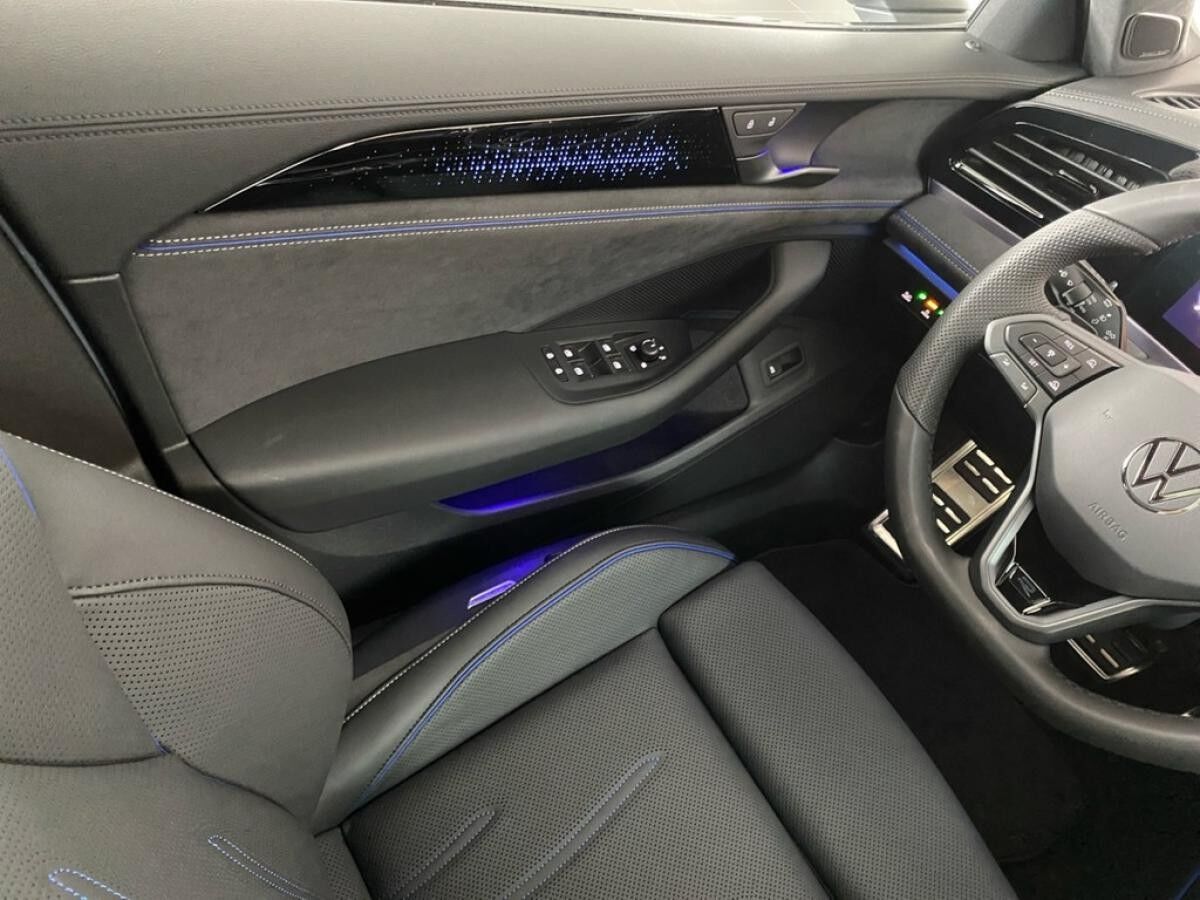 Volkswagen Passat Variant 2.0 TSI DSG 4M R-Line