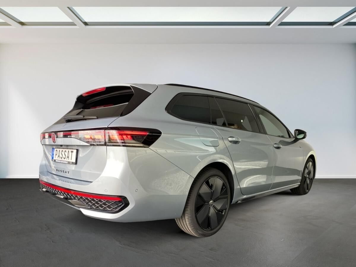 Volkswagen Passat Variant 2.0 TSI DSG 4M R-Line