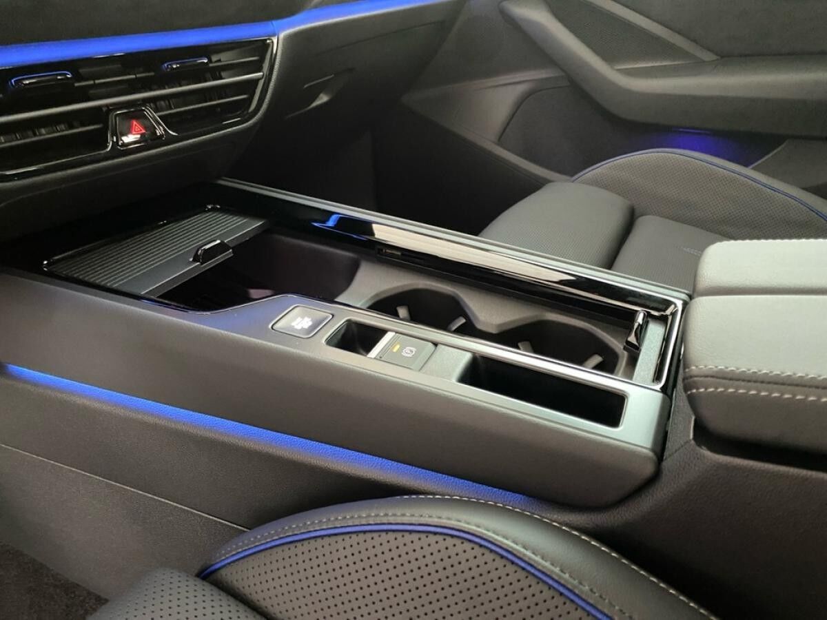 Volkswagen Passat Variant 2.0 TSI DSG 4M R-Line