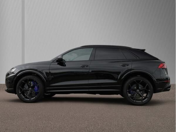 Audi RS Q8 SUV performance