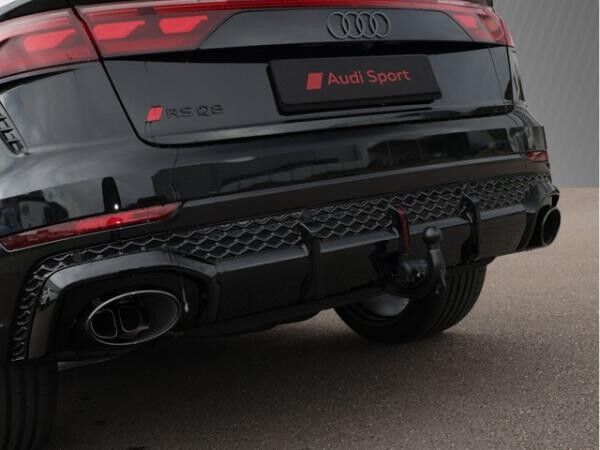 Audi RS Q8 SUV performance