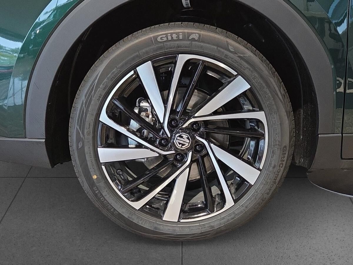 MG ZS MG ZS Hybrid + Luxury