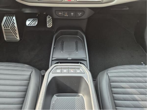 Kia EV4 FASTBACK GT-Line | Glasdach | DriveWise | Comfort | Connect |