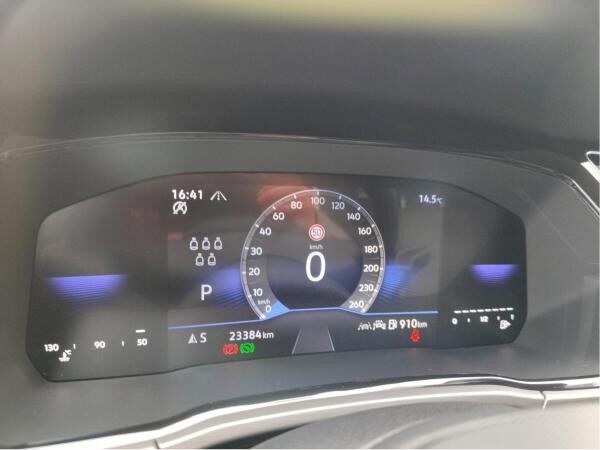 Volkswagen Touran Comfortline 1.5 TSI DSG +NAVI+RFK+AHK+