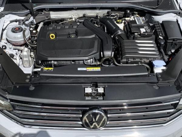 Volkswagen Passat Variant 1.5 TSI DSG Navi LED ACC CarPlay