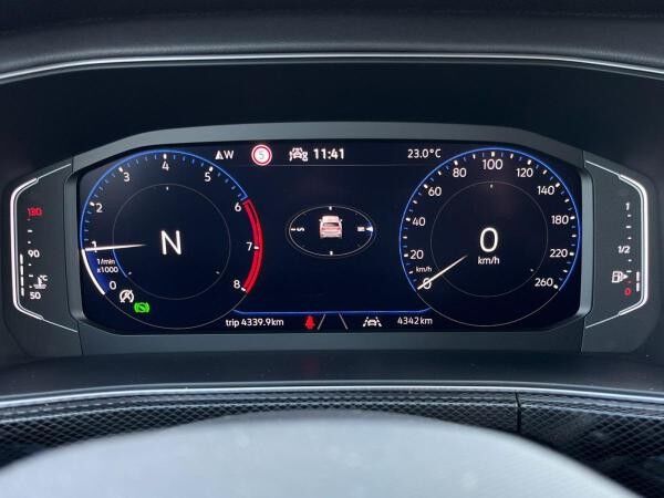 Volkswagen T-Cross 1.0 TSI R-Line DSG Navi Sitzhzg LED-Matrix