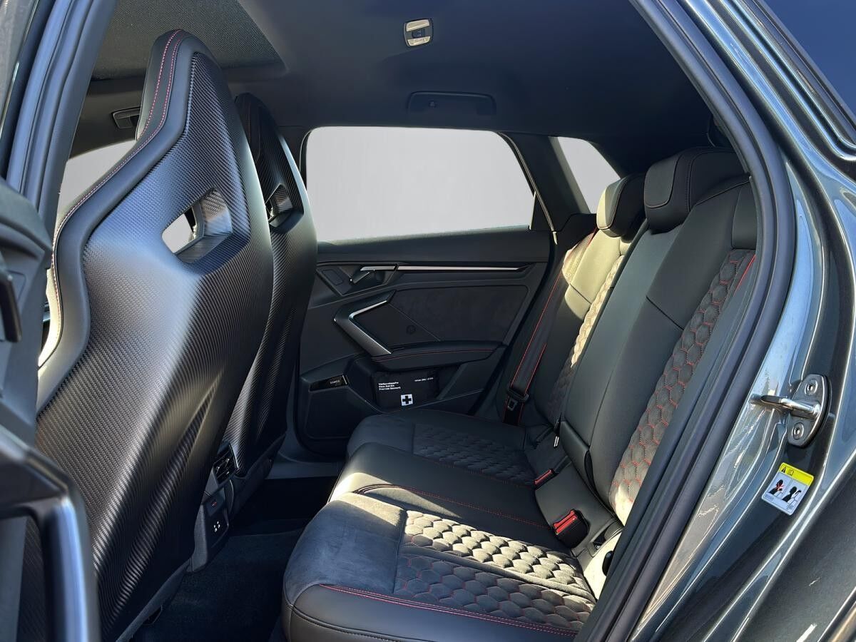 Audi RS3 Sportback + RS SCHALENSITZE + SPORTABGASANLAGE + KAMERA + MATRIX + 280 km/h