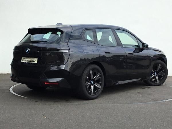 BMW ix xDrive50 SPORTPAKET+KAMERA+LC PROF+MULTISITZ+LM21